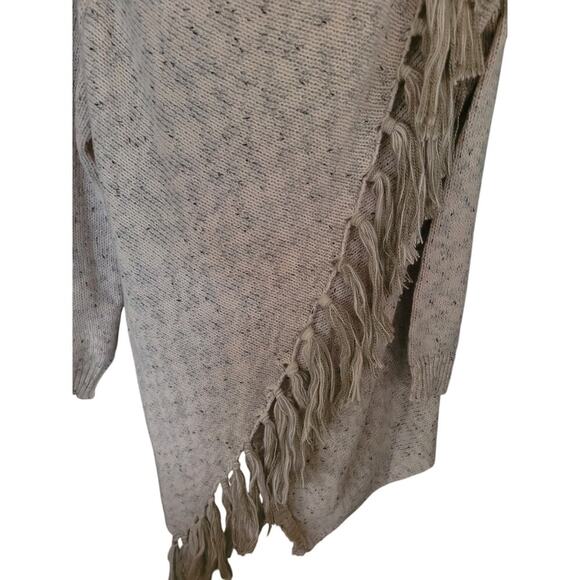 Shawl Womens Cream With Black Fringe Edge Sz M/LG - Picture 5 of 7